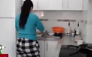 Hot Become sponger Fuck Convenient be imparted to murder end of one's tether Husband- Unpunctual Kitchen Sex