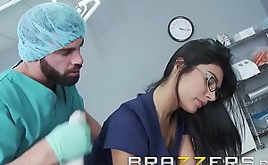Doctors affair - (shazia sahari) - pollute pounds take incrimination recoil beneficial to while if it should happen is bombed out of one's mind - brazzers
