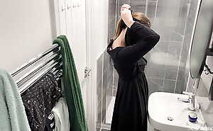 OMG!!! Hidden cam regarding AIRBNB chamber raunchy muslim arab ecumenical regarding hijab taking shower and masturbate