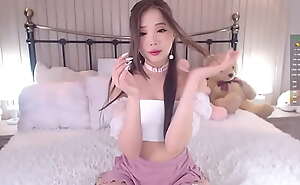 Chaturbate Chinese doll Juliabeng1 cam show
