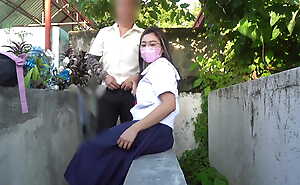 Pinay Student and Pinoy School sex in public bone-yard