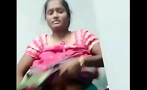 Spasm kalpana Hawt tamil aunty wife minimal saree seduce added just about umbilicus