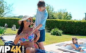MOMMY4K. Sunstroke at one's disposal the Unify of Adulate