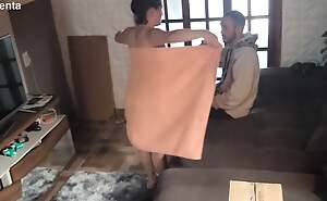 inadequate married woman drops towel to seduce delivery man!