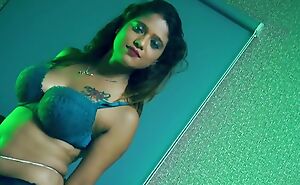Indian Hot Model Viral Lovemaking video! Best Hindi Lovemaking