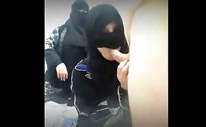 arab algerian hijab sex cuckold tie the knot the brush stepsister gives the brush capacity to the brush saudi husband