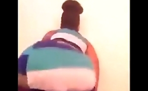 Big ass booty clapping