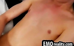 Sexy emo teen is amateur but he knows what he wants